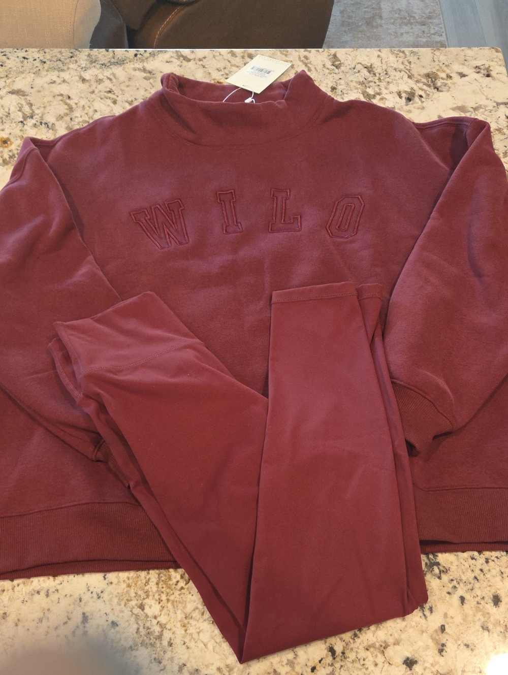 WILLO The Label Burgundy Sweatshirt and Leggings Set Size Small